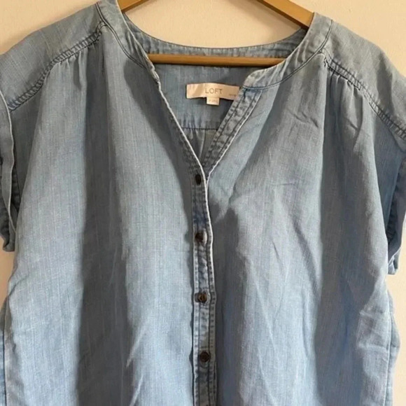 LOFT Chambray Button Down Top - Picture 6 of 10